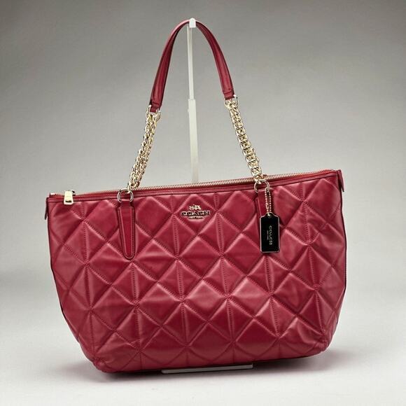 Coach red Leather quilted‎ gold shoulder bag zipper top closure - Picture 1 of 10
